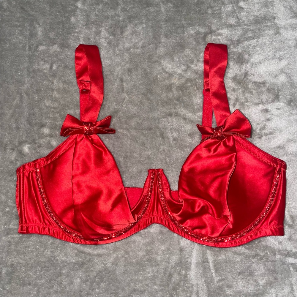 Victoria’s Secret Dream Angels Wicked Twinkle Bows Red Open-Cup Balconette Bra M